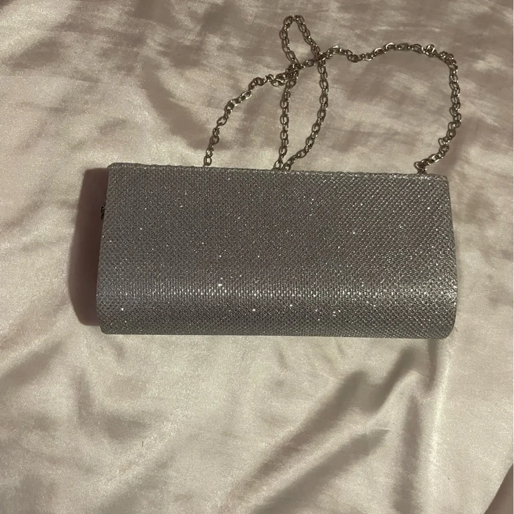 Elegant Silver Clutch - Picture 2 of 5